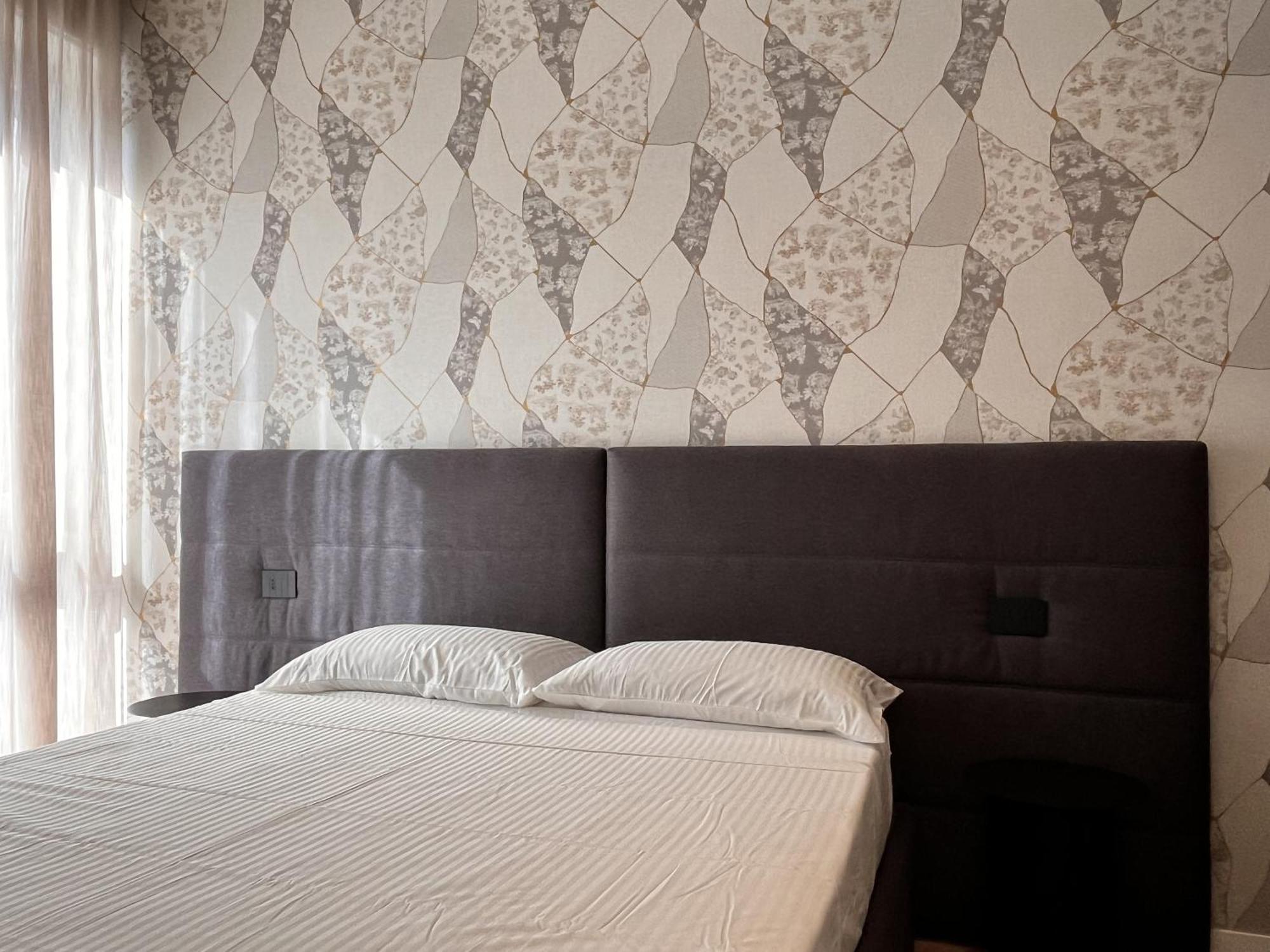 Yls Luxury Apartment