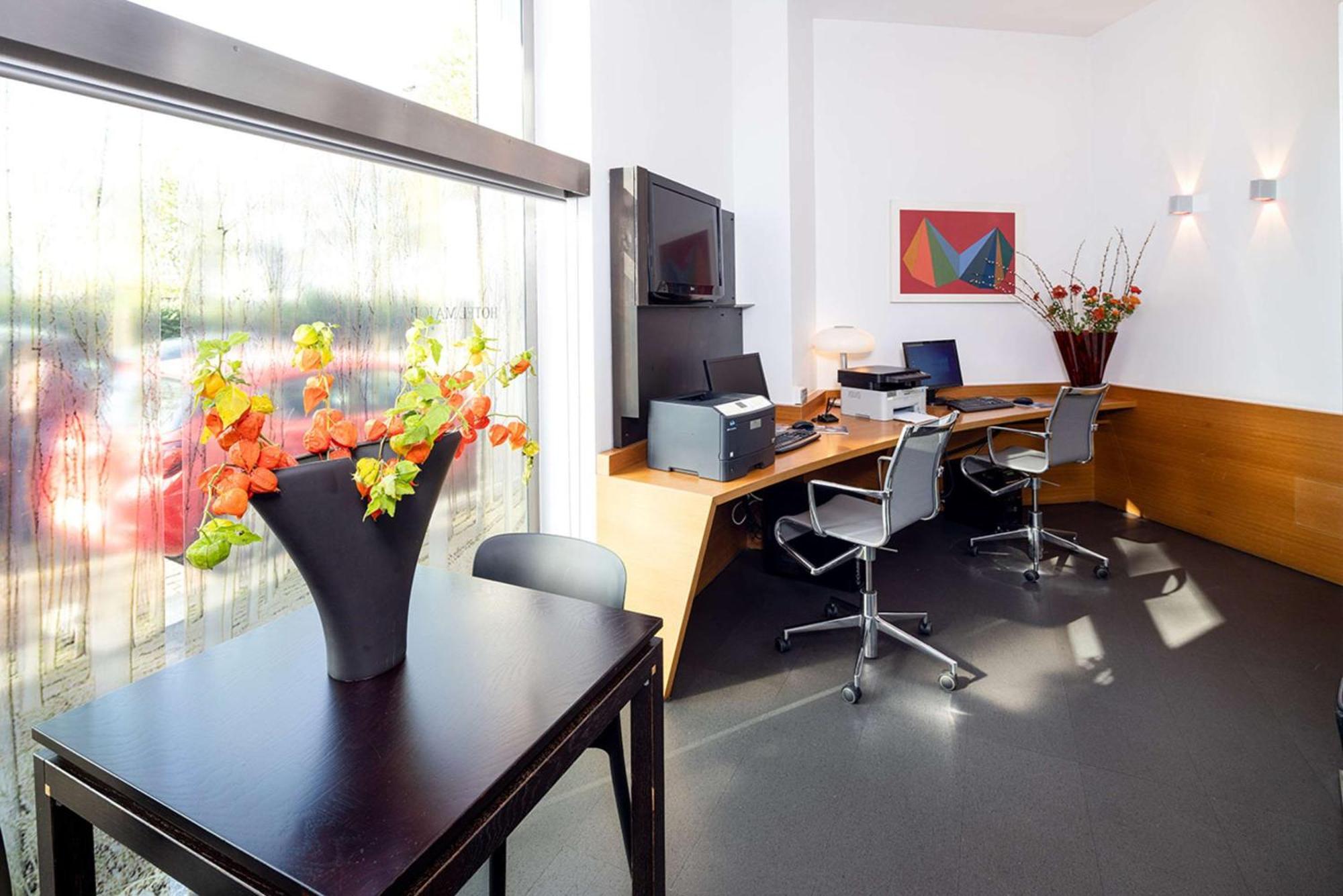 Western Major Hotel 4*