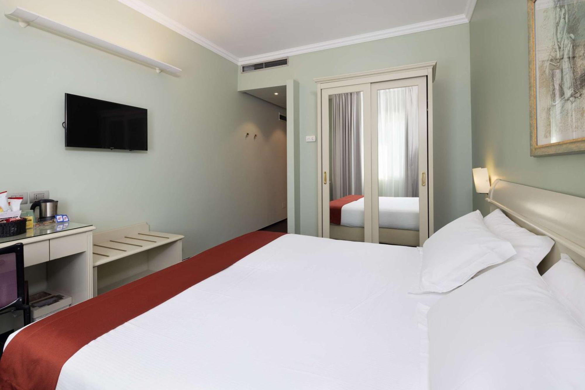 Western Major Hotel