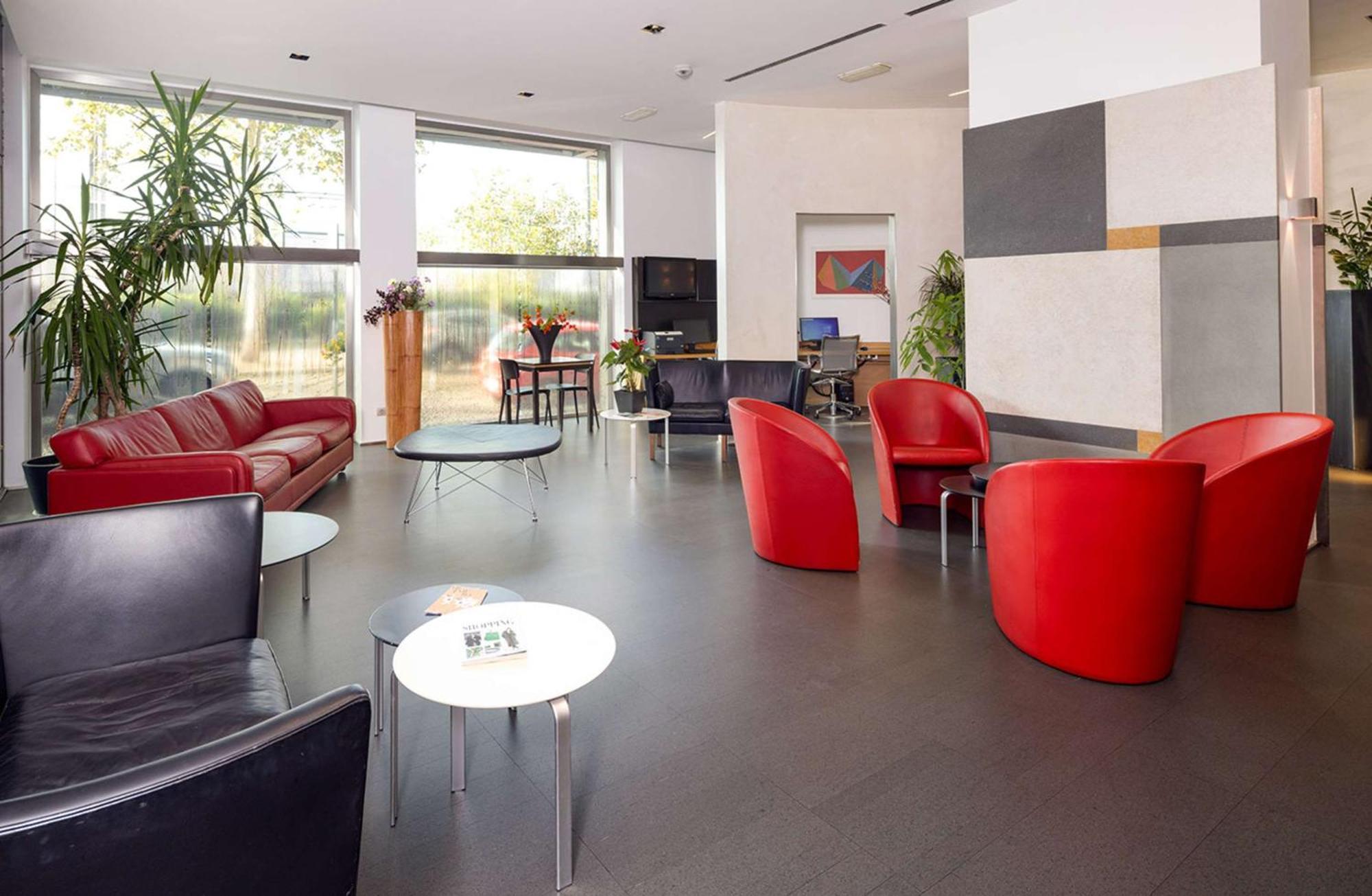 Western Major Hotel 4*