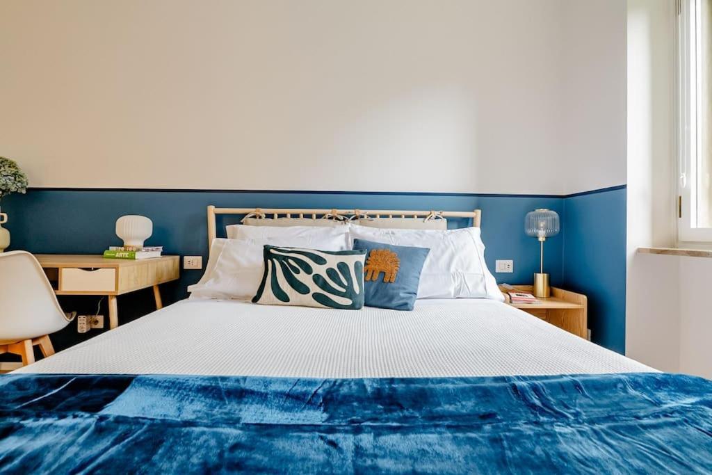Apartment Luxury 1 Bedroom Apartment, Close To San Siro, Fiera And 10 Min Metro To Duomo *