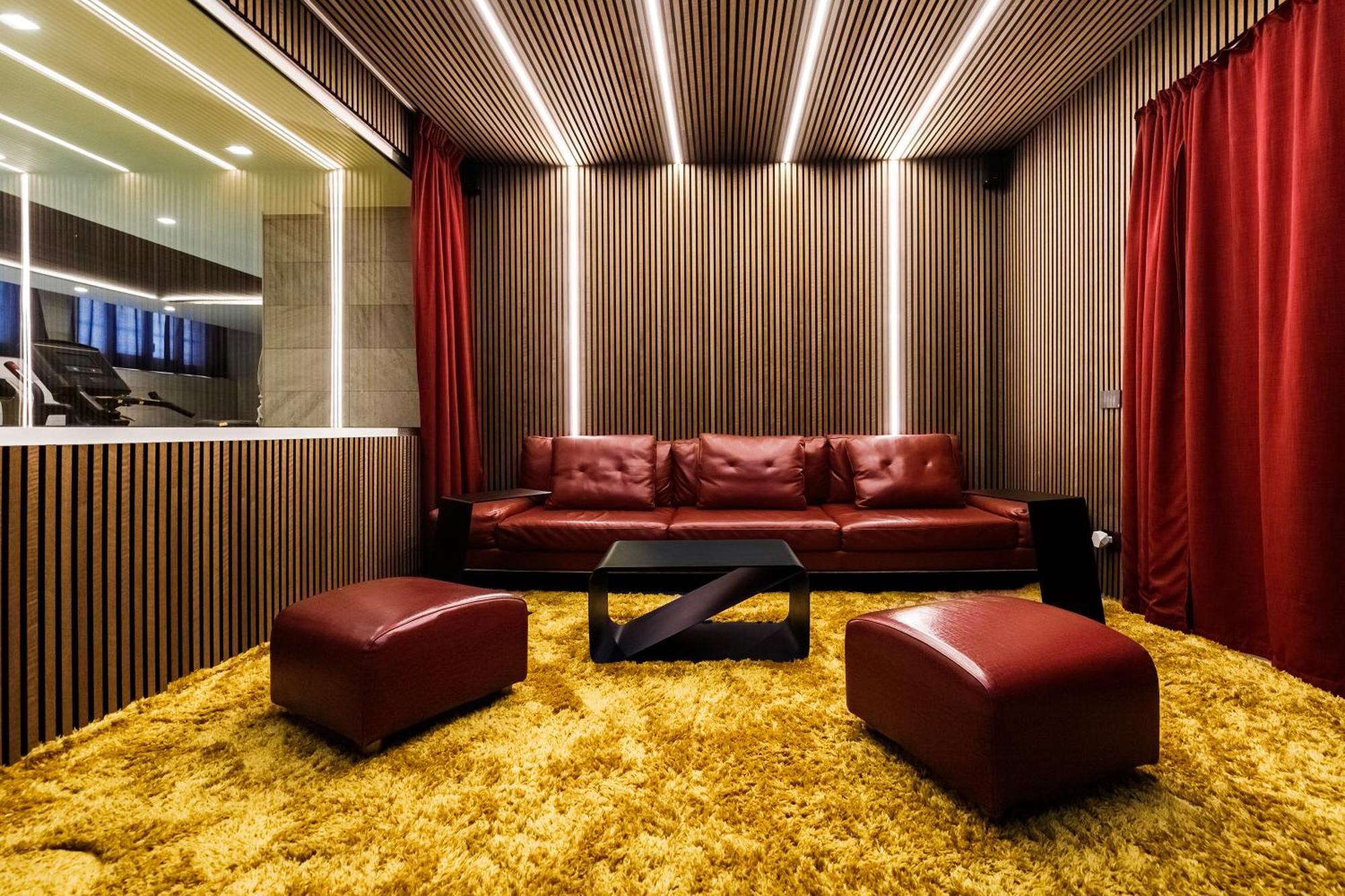 N18 Luxury Boutique With A Private Pool & Spa Apartment *
