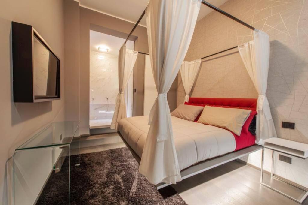 N18 Luxury Boutique With A Private Pool & Spa Apartment