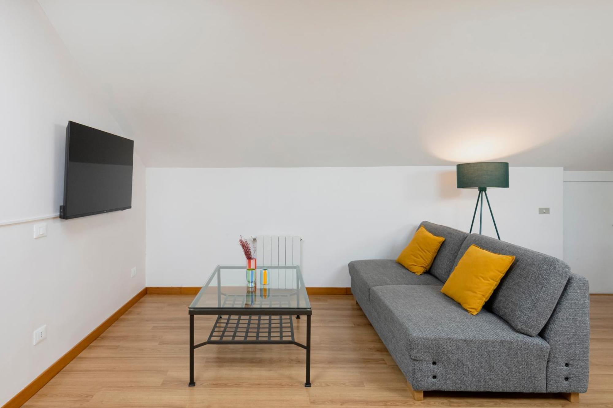 Apartamento Relstay - Arco Della Pace - Sunny Loft