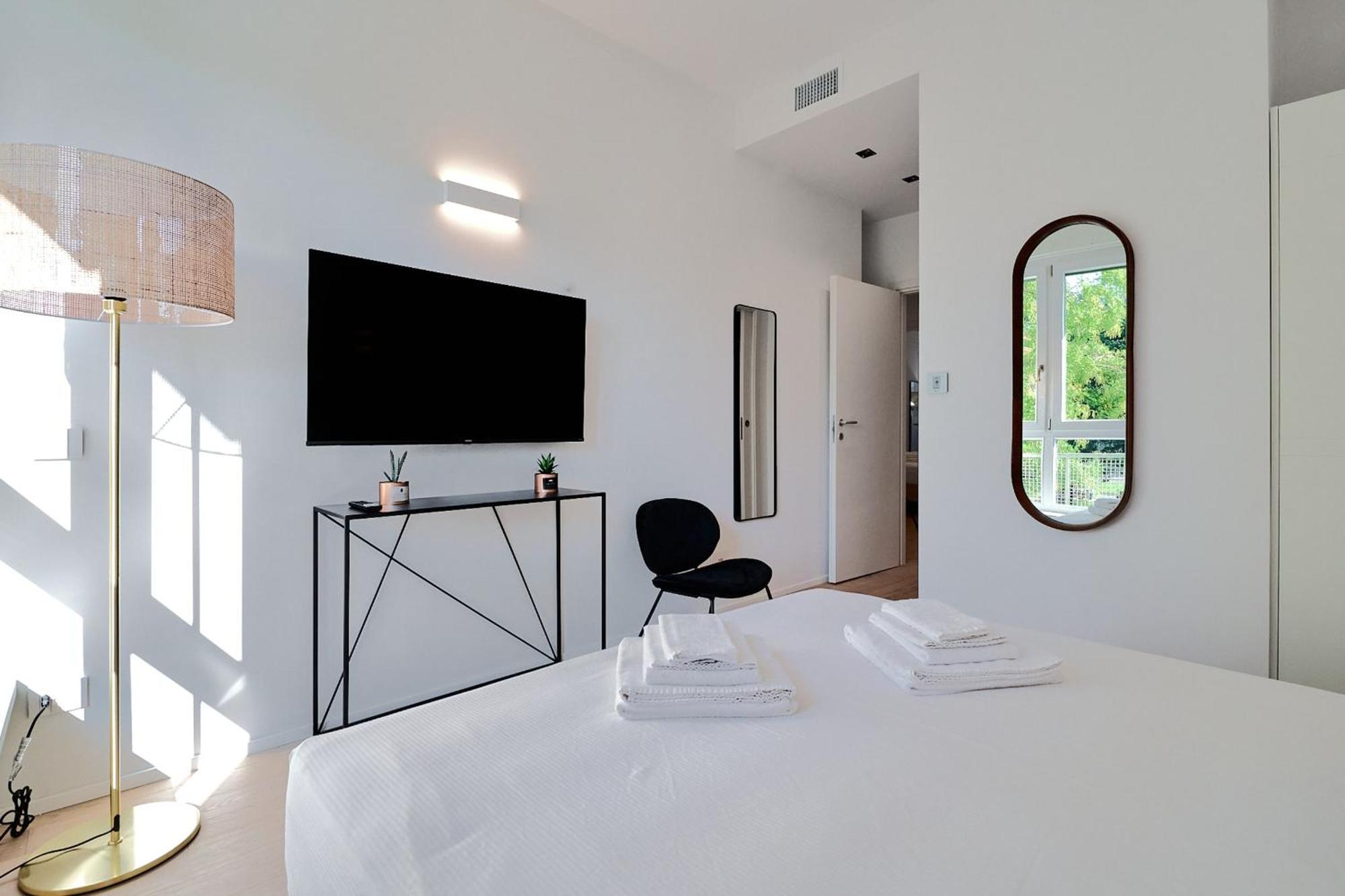 Repubblica Iii-hosted By Sweetstay Milano