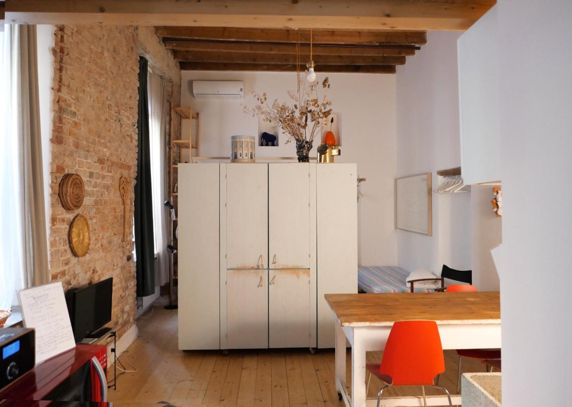 Apartment 3c