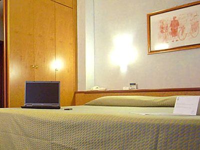 Desenzano 3* Milan