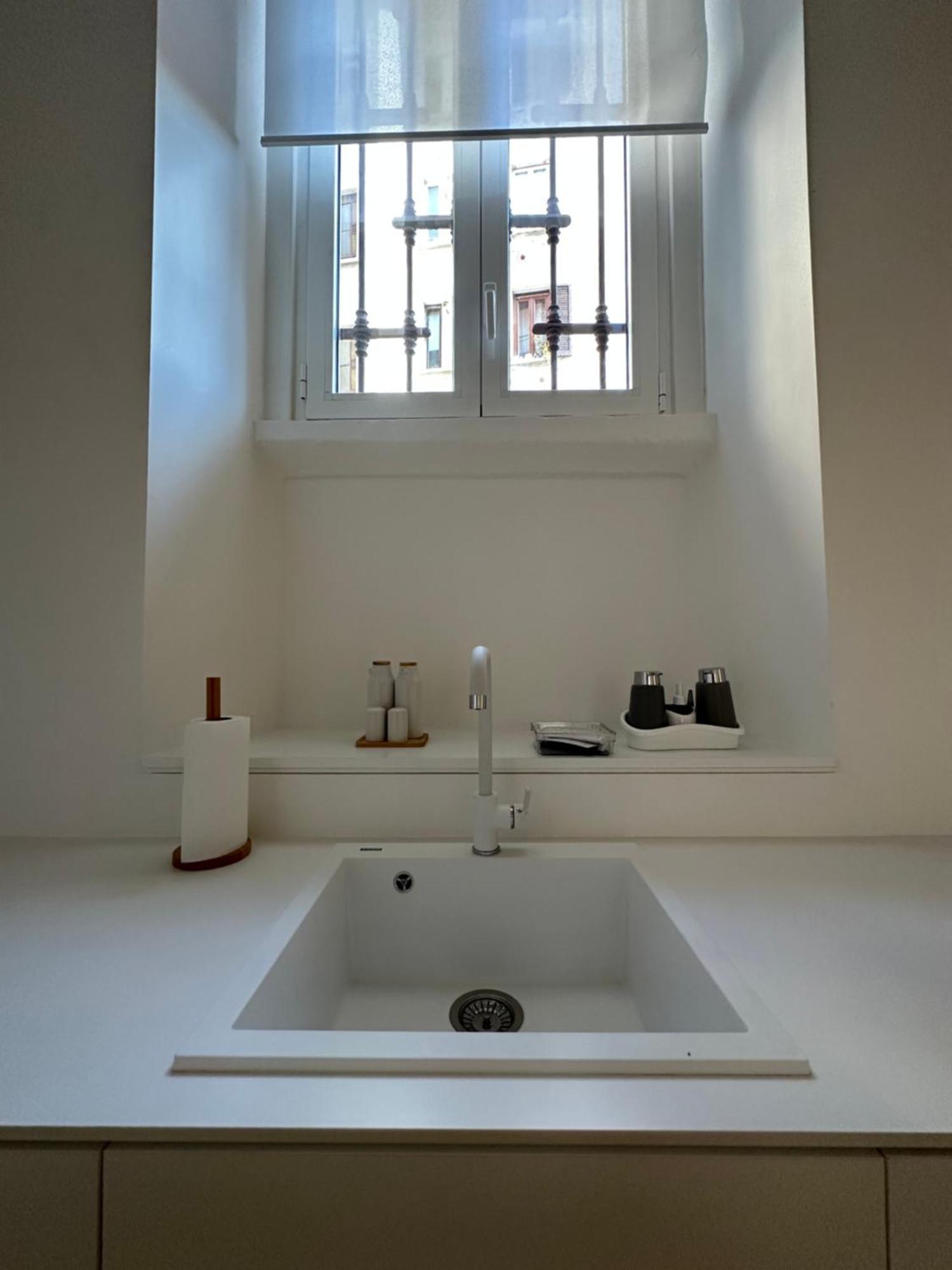 Apartment White In *