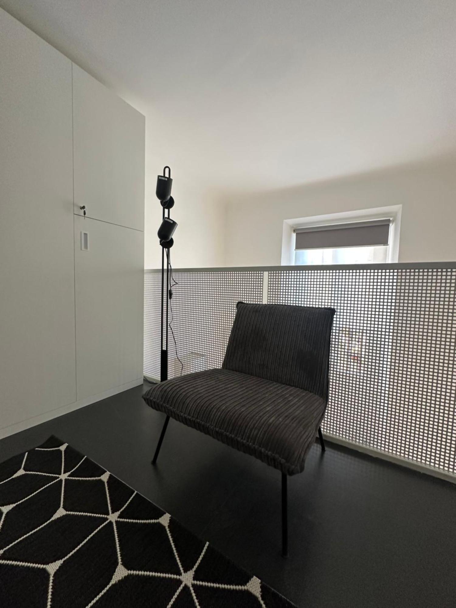 Apartment White In *