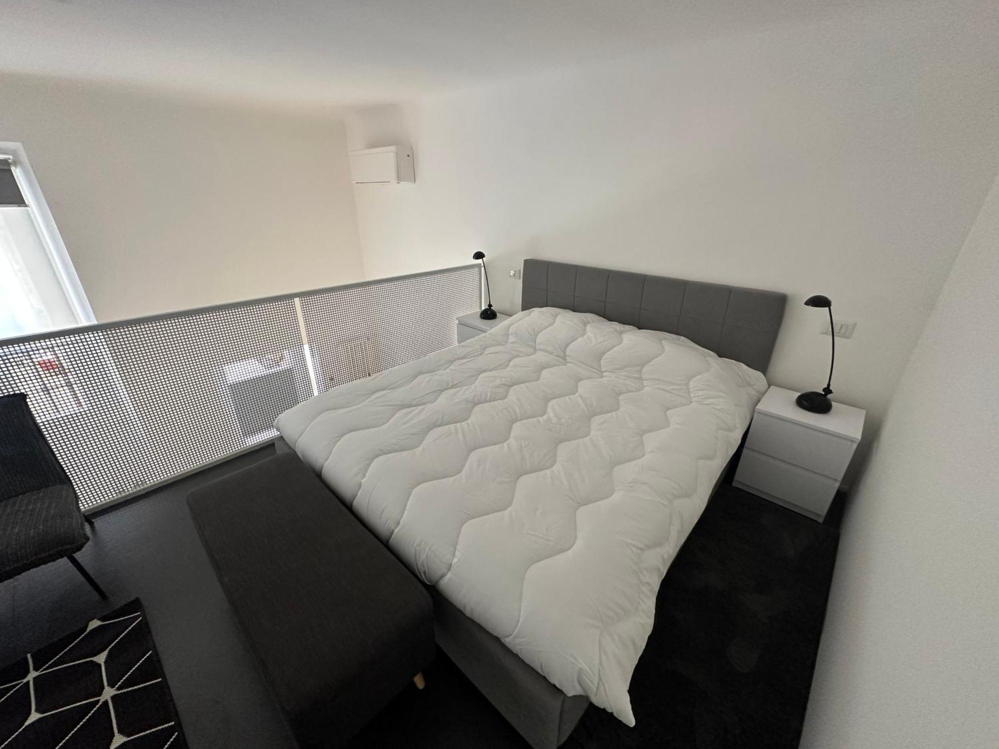 White In Apartment Milan