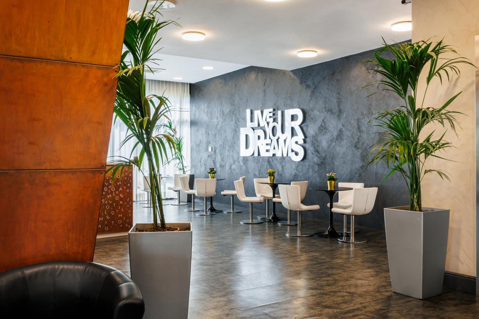 Hotel Ih Lorenteggio Milan