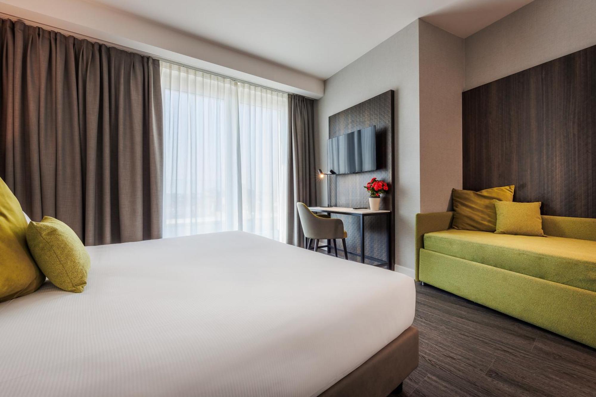 Ih Hotel 4*