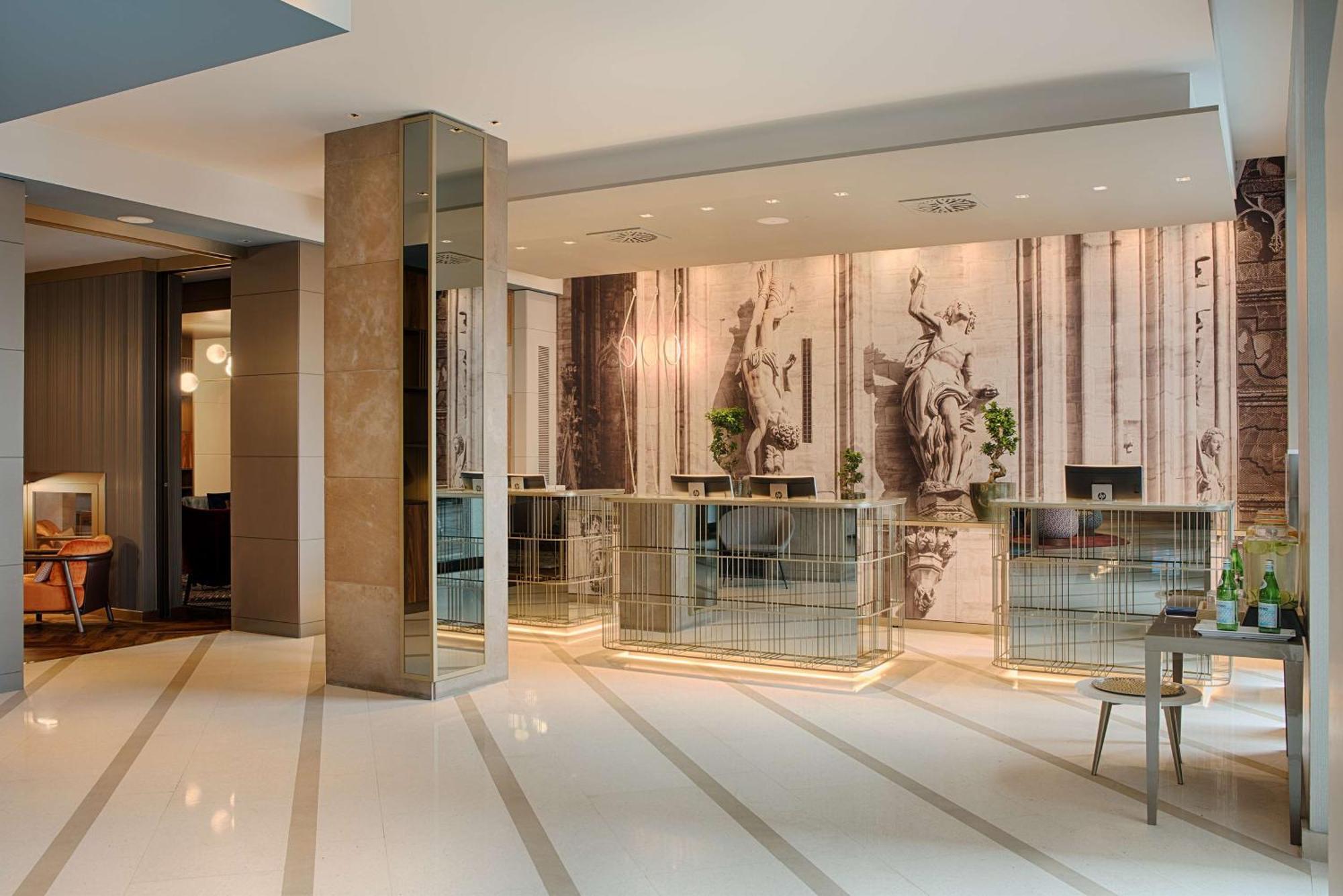 Hotel Nh Collection Touring