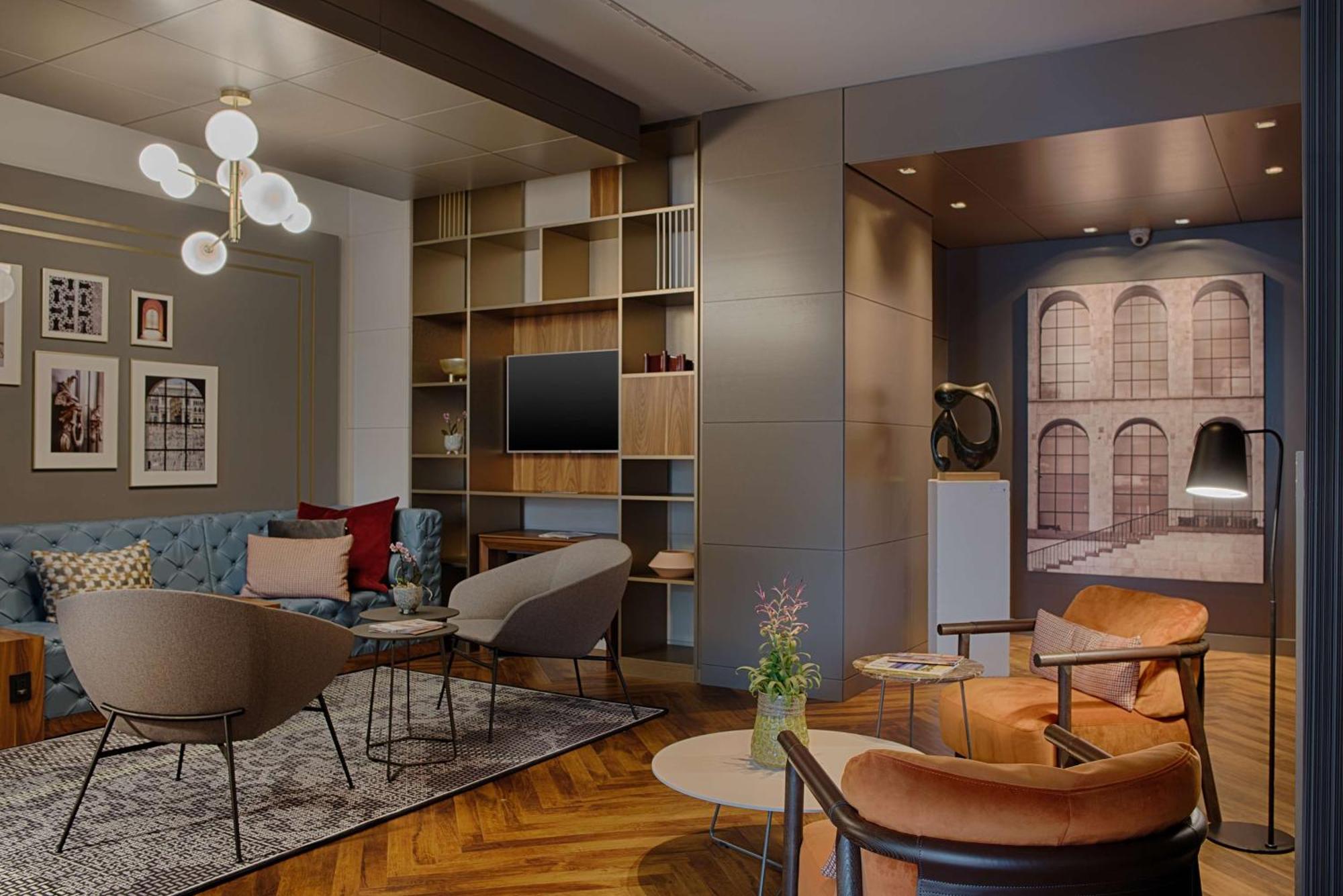 Nh Collection Touring Hotel