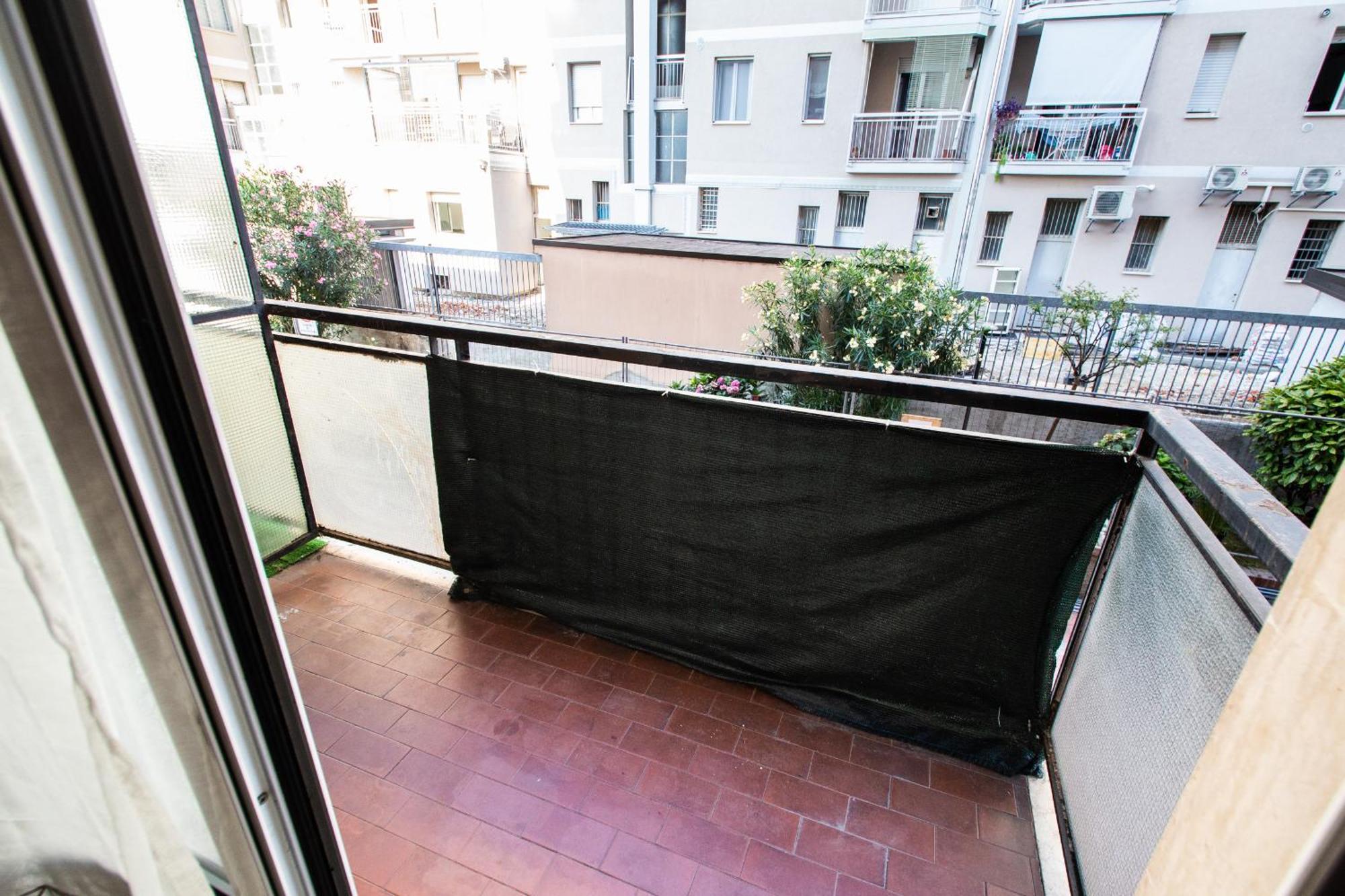Milano-linate Self Check In & Free Parking * Milan