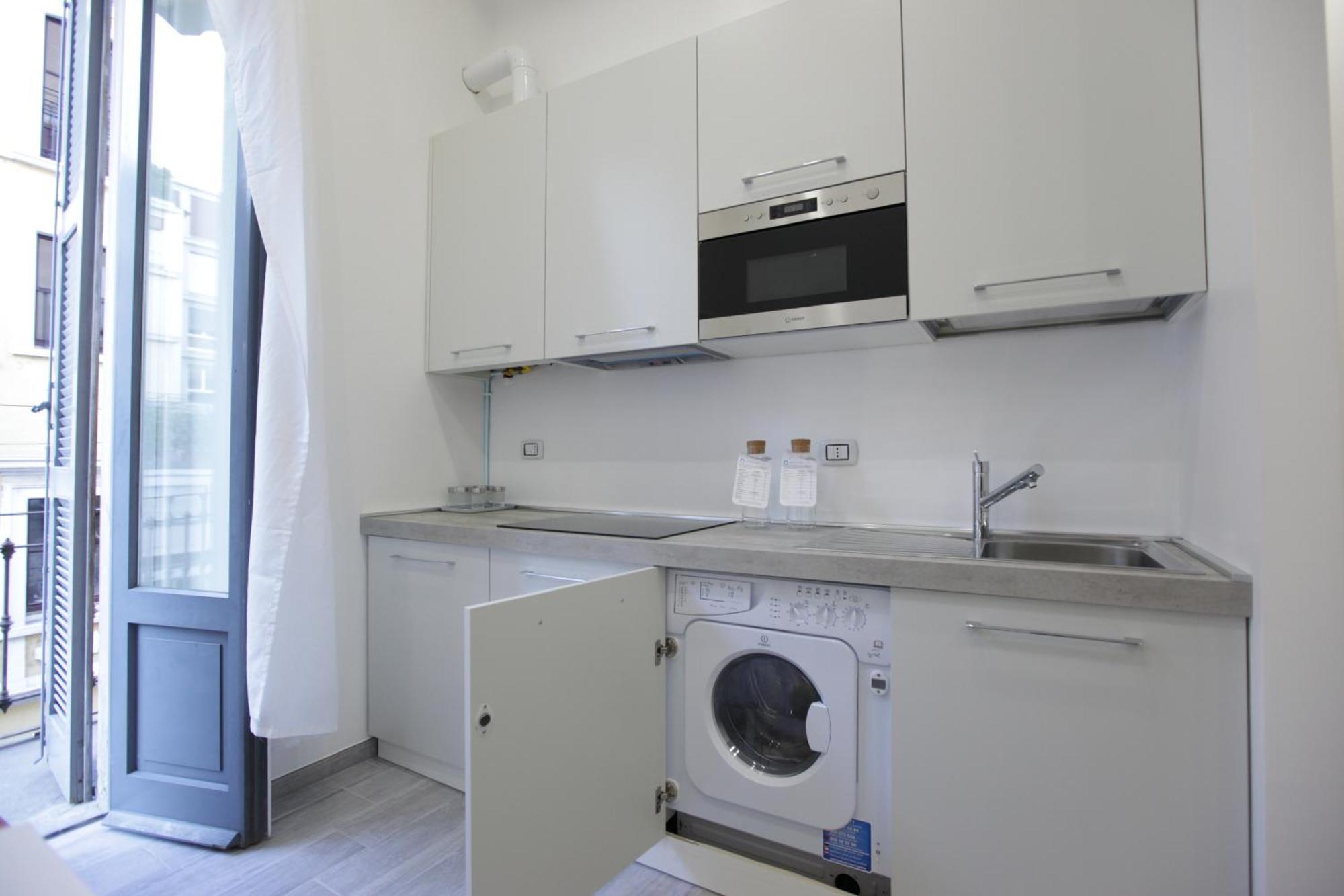Amazing In Center With Balcony Apartment