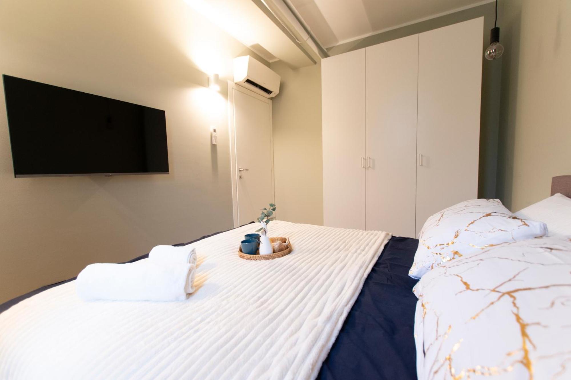 Ihost Luxury -free Parking- Plana 5 Appartamento