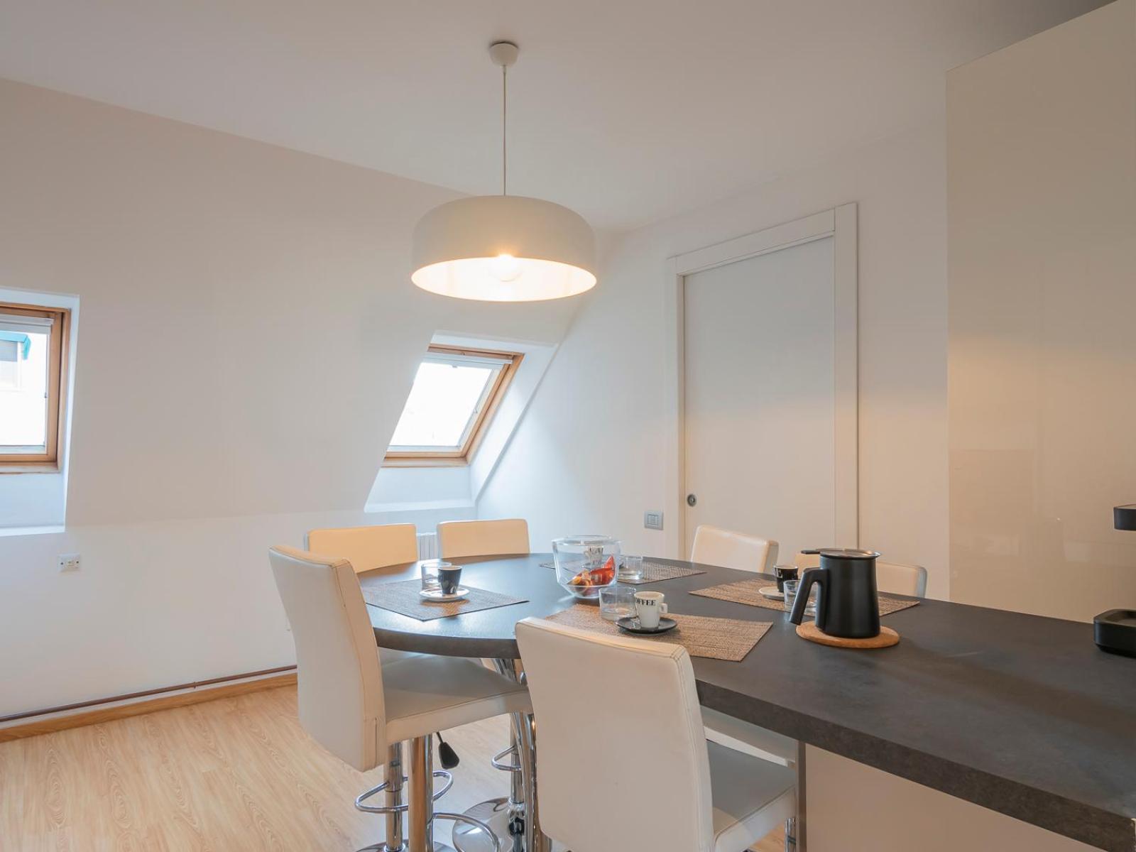 Xenia - Luxury & Elegant Penthouse In Life Apartment *