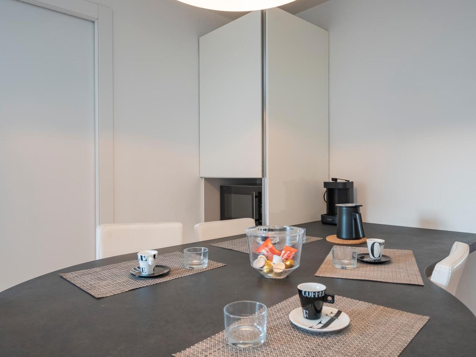 Xenia - Luxury & Elegant Penthouse In Life Apartment
