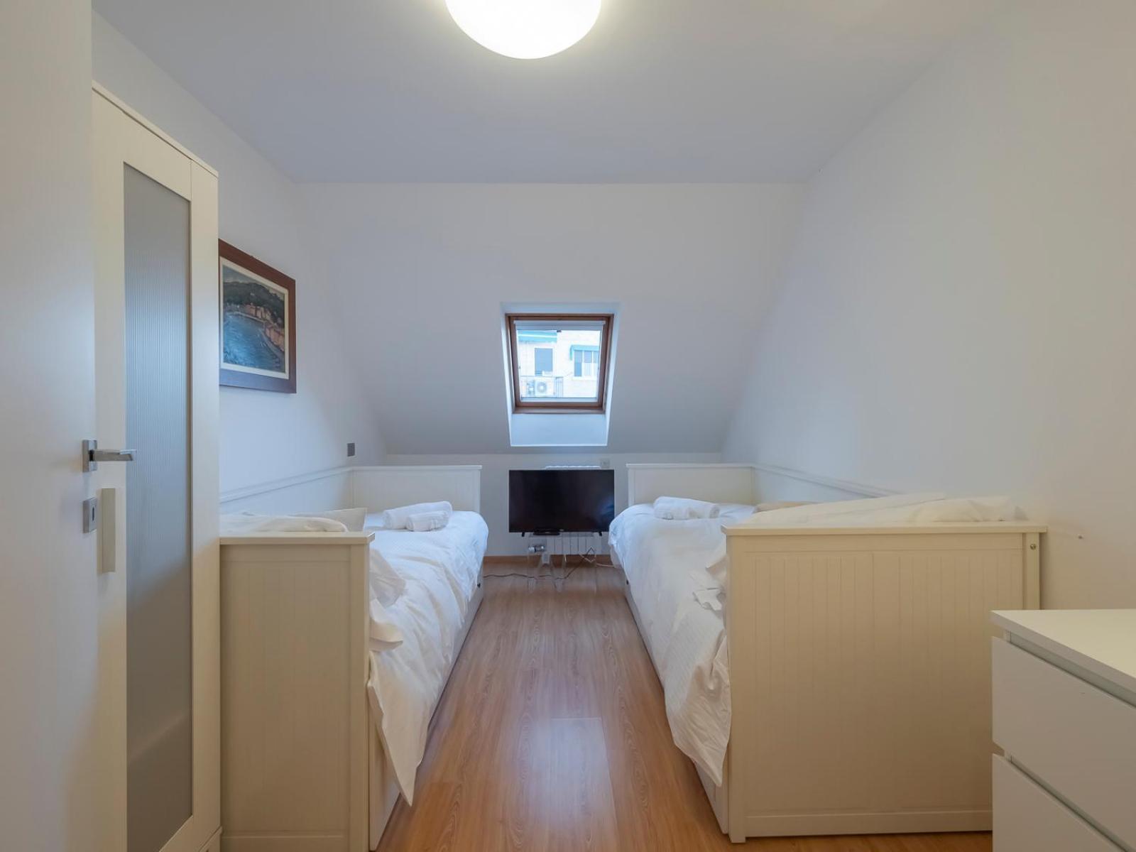 Xenia - Luxury & Elegant Penthouse In Life * Milan