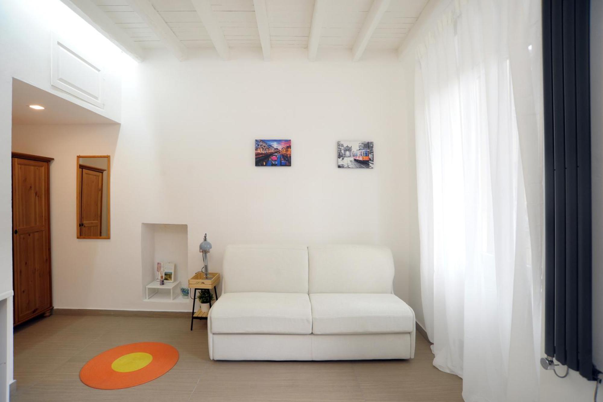 Travel Inside Srl - Custodi * Milan