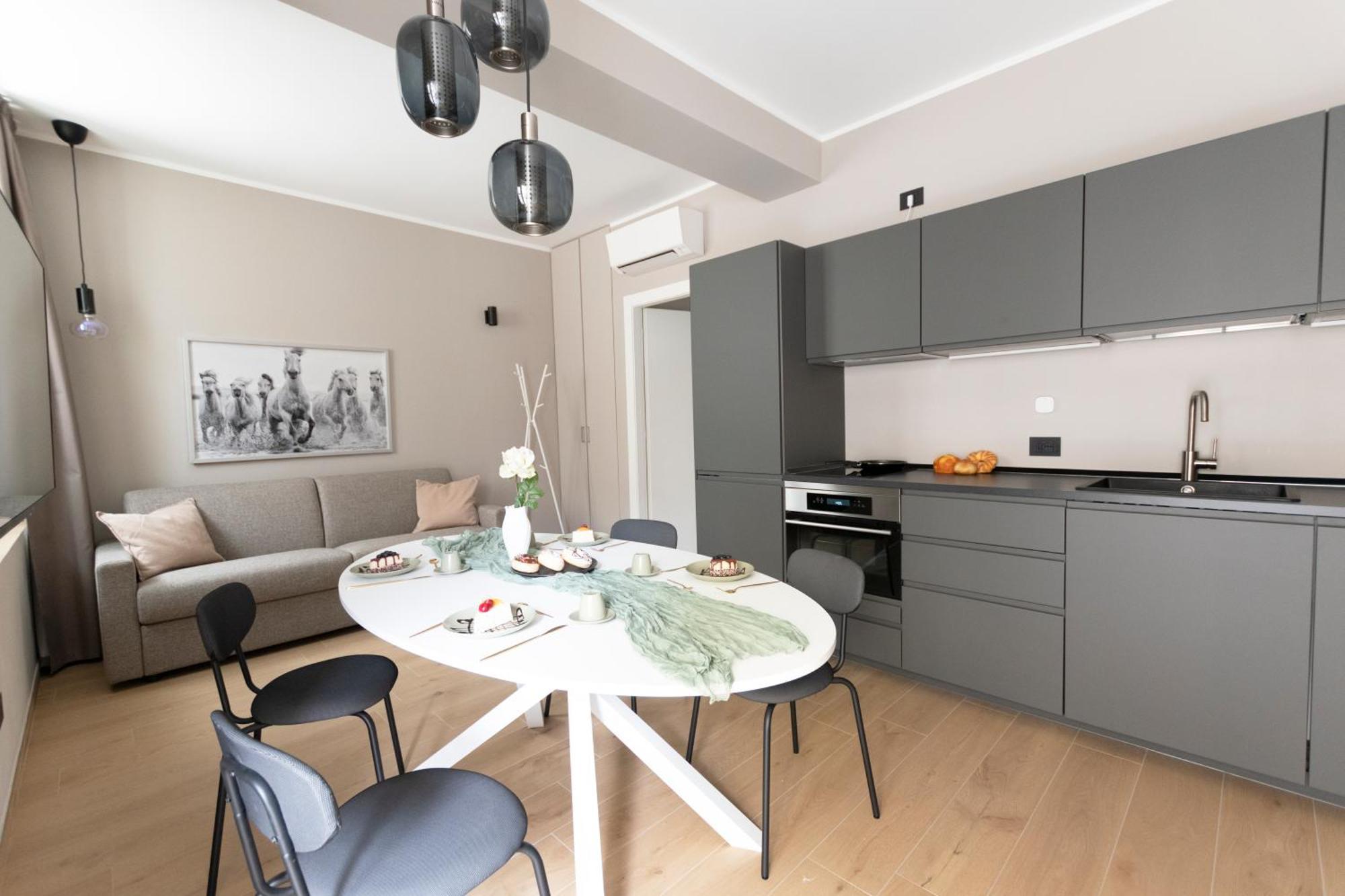 Ihost Luxury -free Parking- Plana 8 * Milão