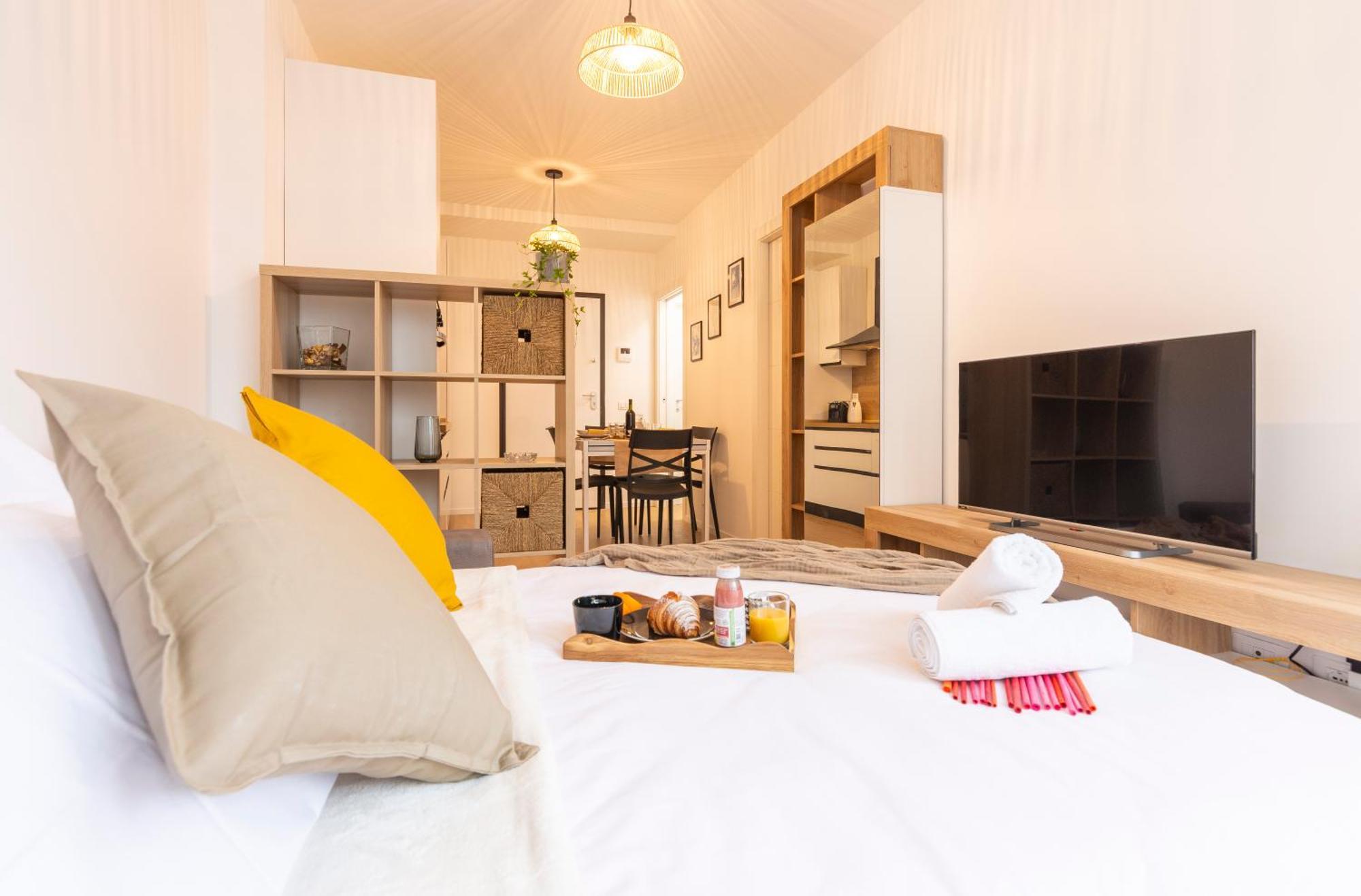 Apartamento Sforza#13 - Con Terrazza, Vicino Istituto Ieo