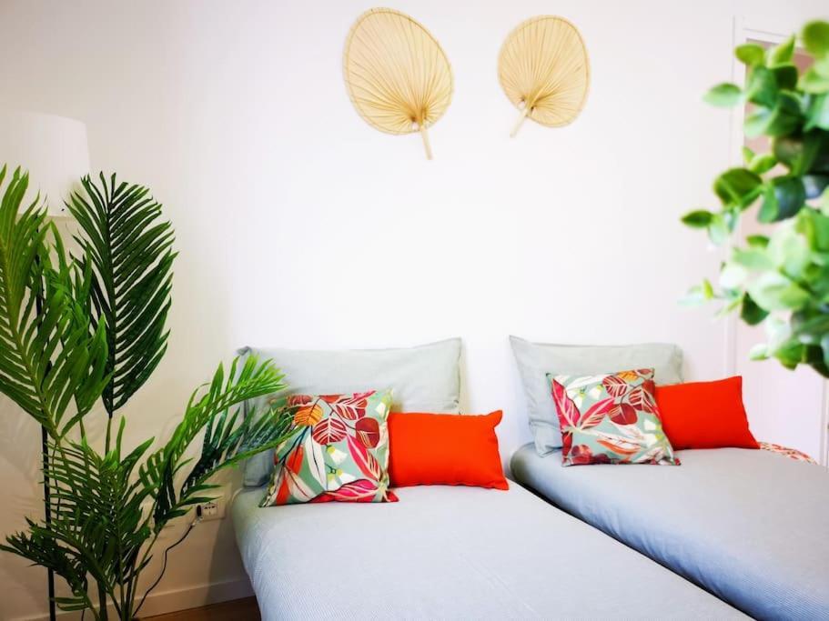 Sunny Flat 50 Meters From The Metro Apartment Milan