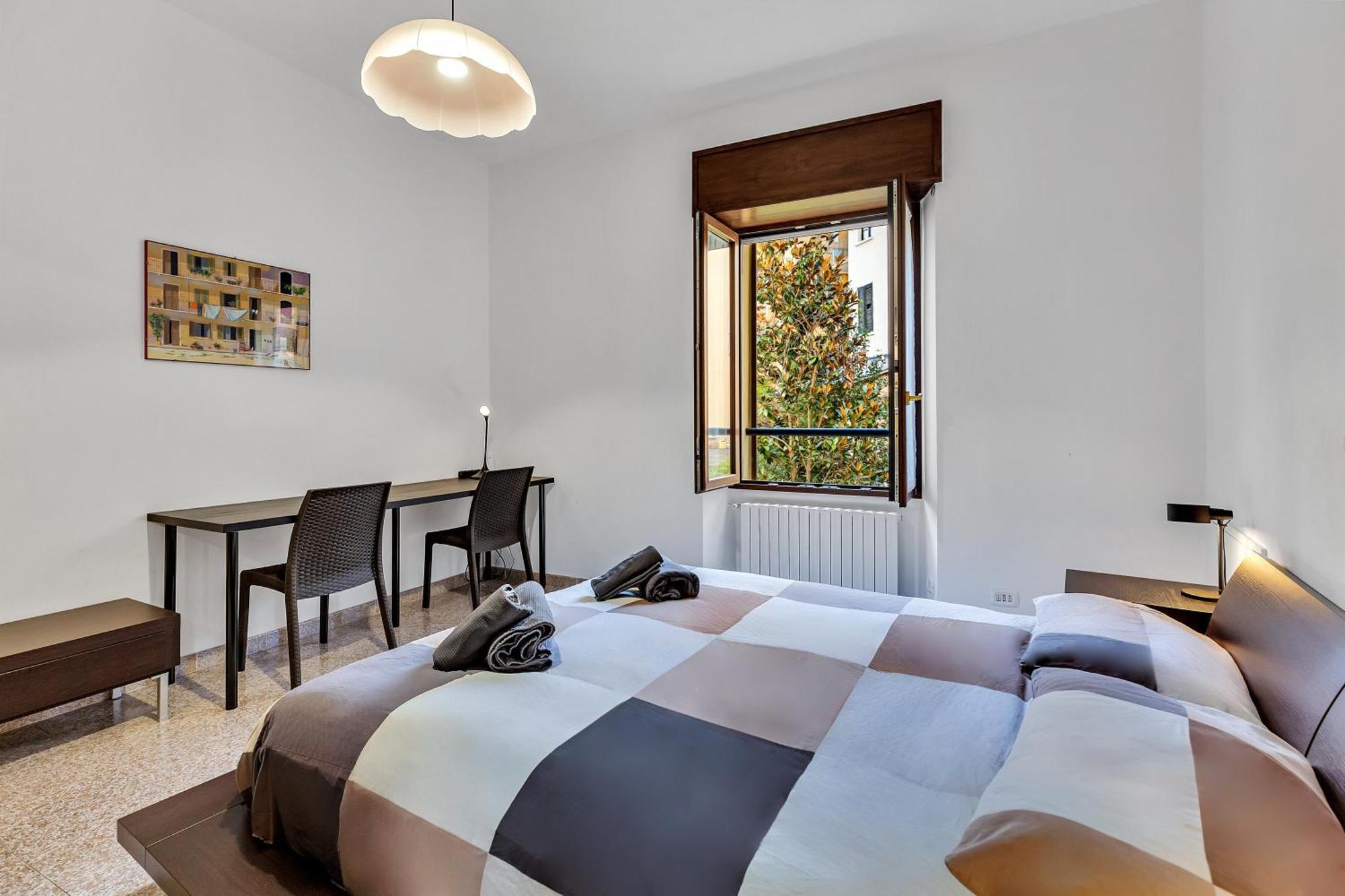 Charming & Bright In The Heart Of - Balcony *