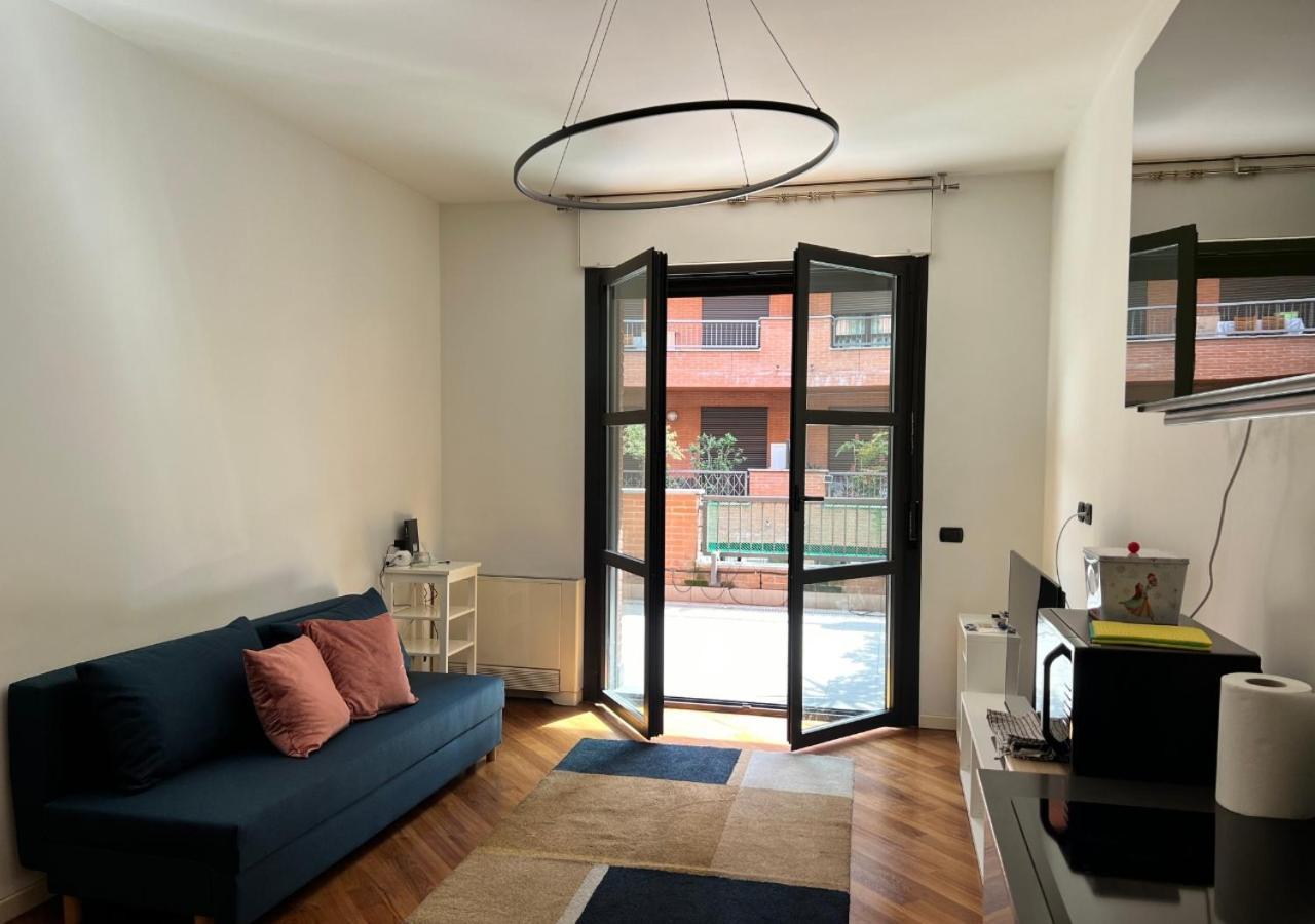 Apartamento La Casa Di Charlie - Stazione Milão