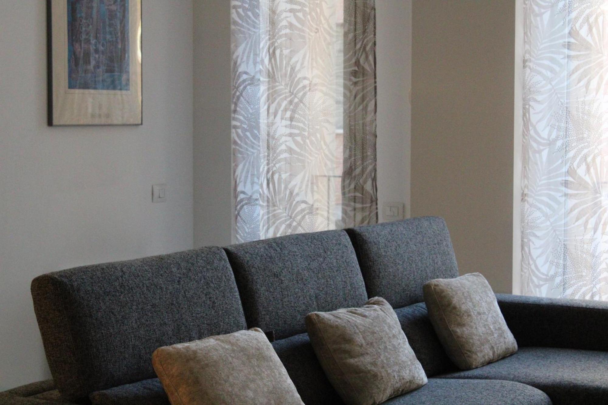 Space Loft - Close To M5 Subway - Free Parking - Sky & Netflix Tv Apartamento Milão