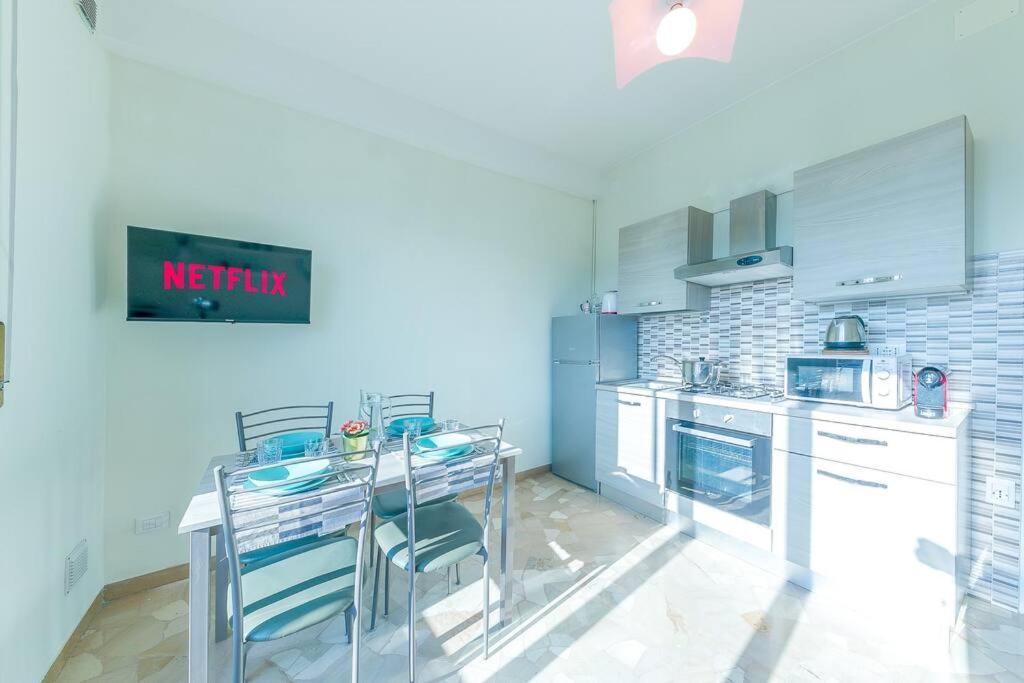 Navigli - Downtown - Duomo Spacious Two Bedroom - Close To Metro - Ac - Wi-fi Apartment Milan