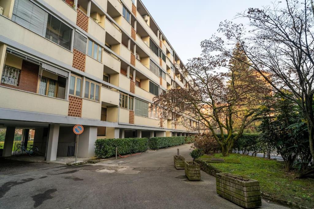 Apartment Pop Connection