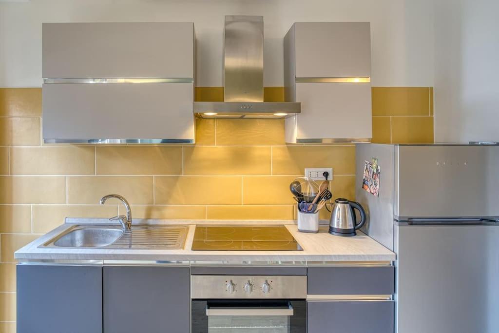 Pop Connection Apartment