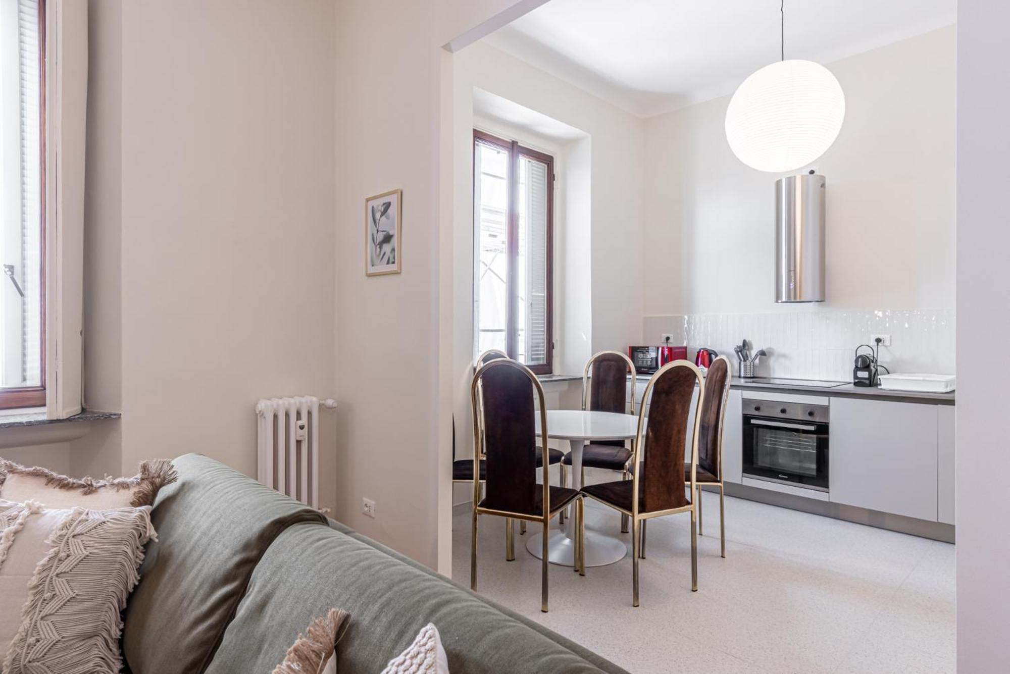 Apartment Cortivo House - Silva 45 Next To Metro Lotto Milan