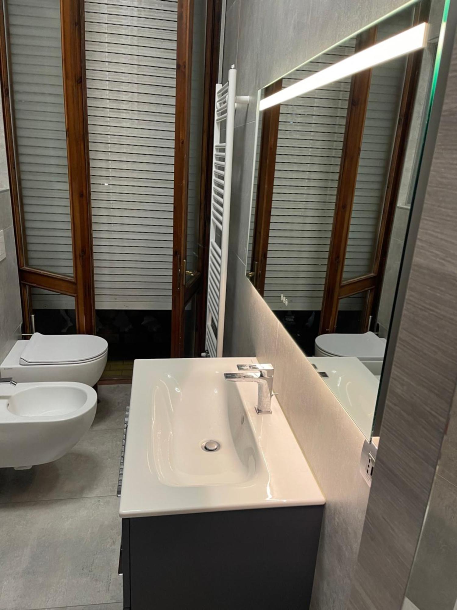 Apartment Bilocale Zona Navigli Milan