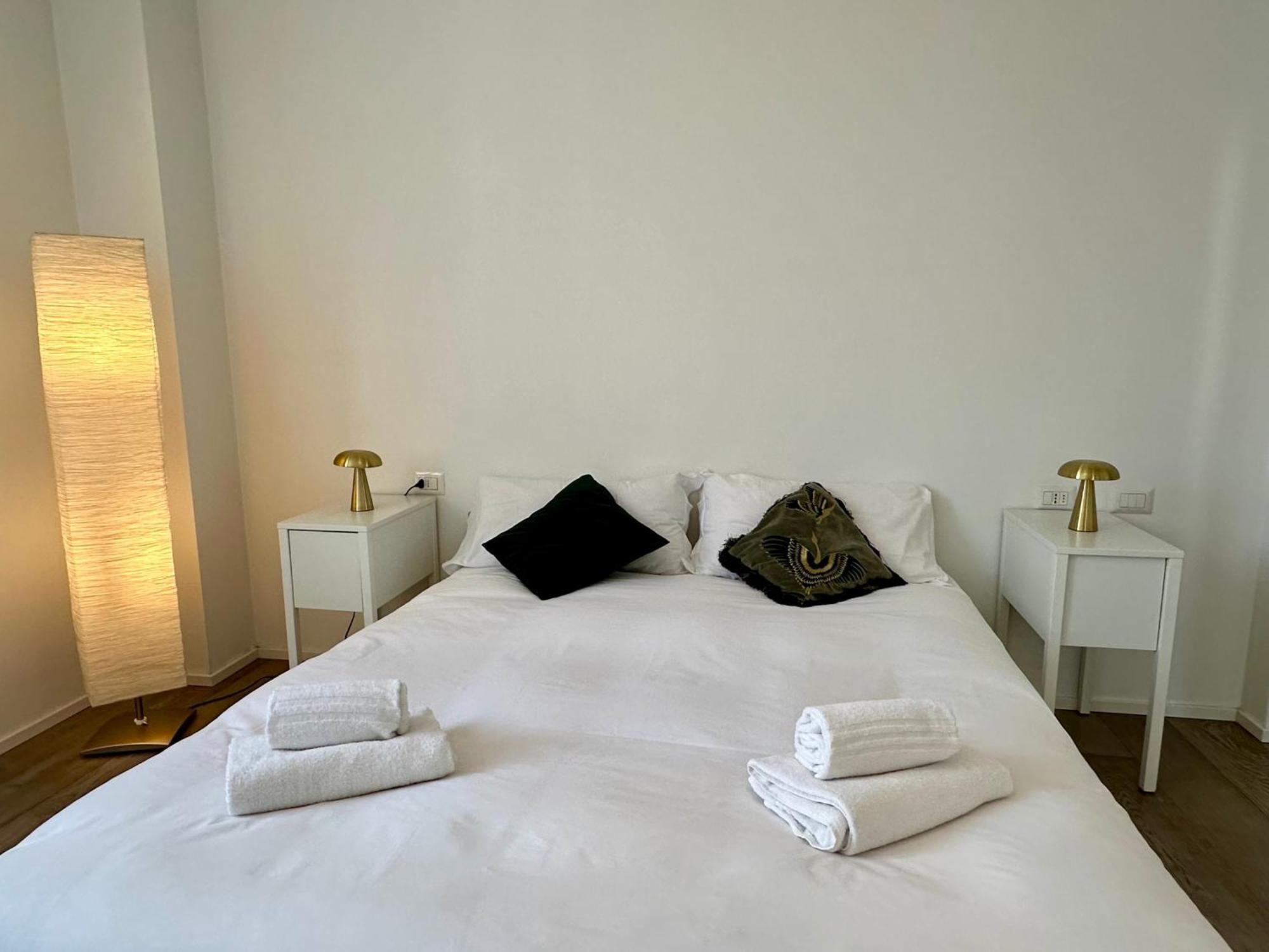 New Luxury Modern Flat In Center - Navigli/duomo Apartment *