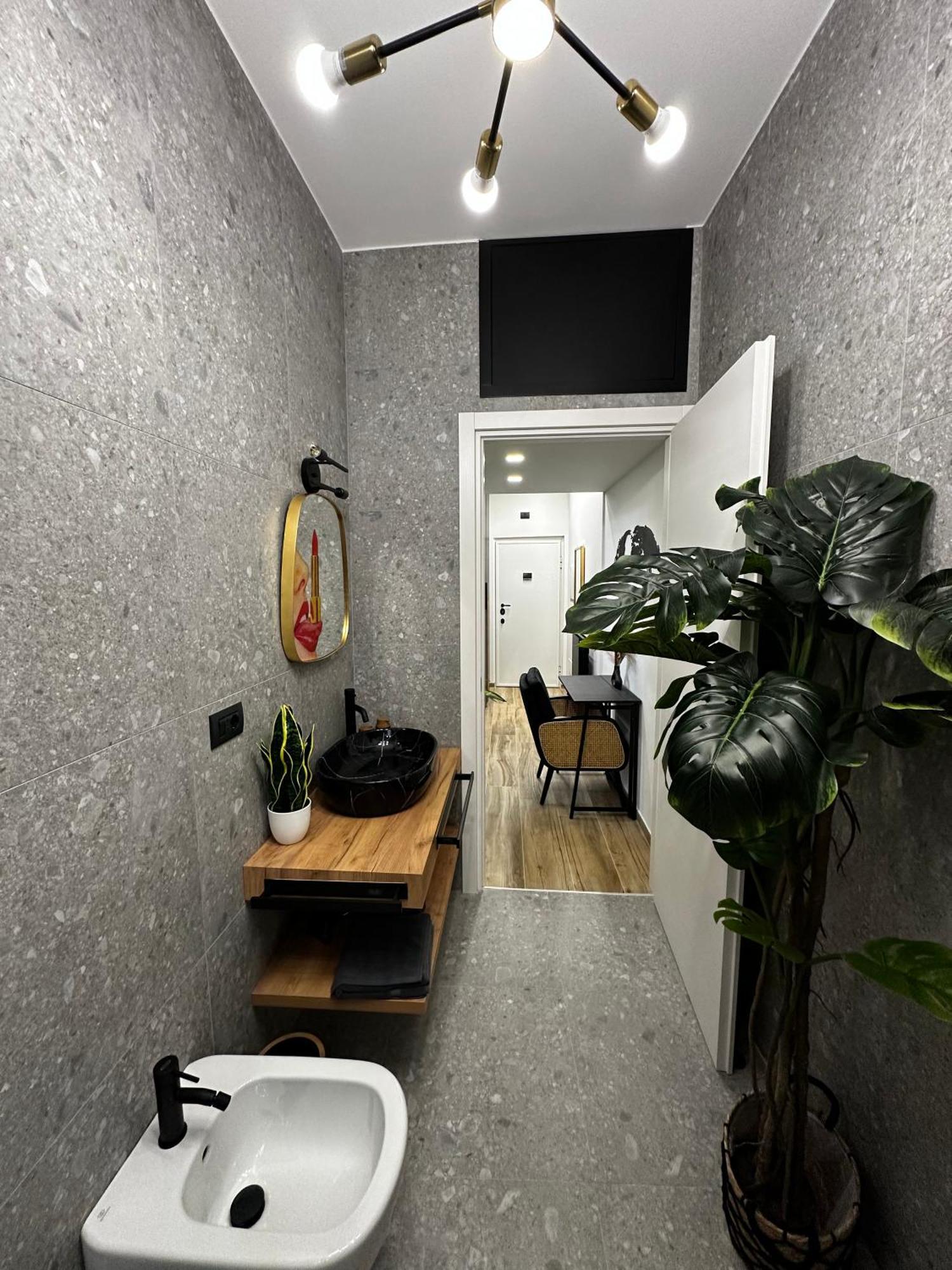 Apartment Splendido In Design Milan