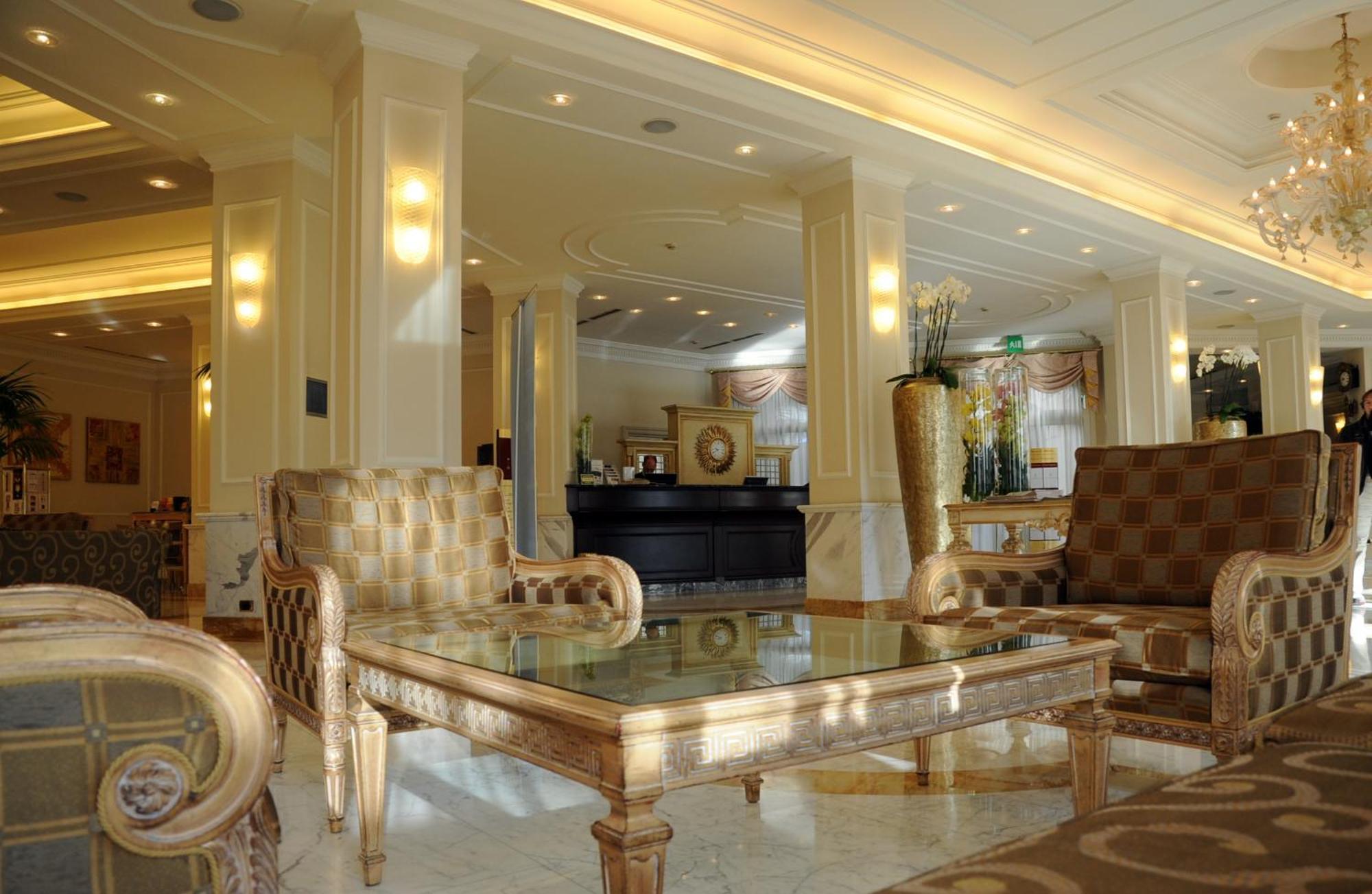 Hotel Grand Visconti Palace
