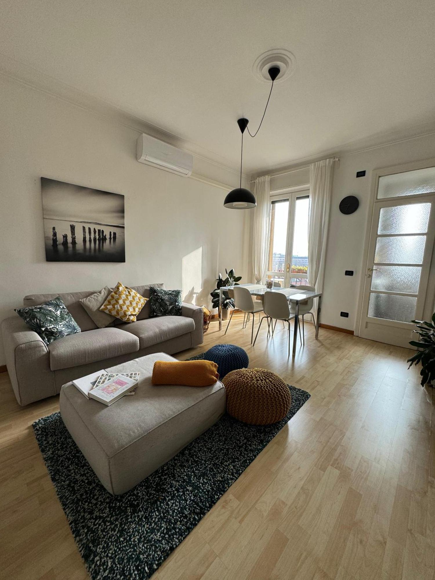 Apartment Trilocale Con Due Balconi A Isola Porta Nuova *
