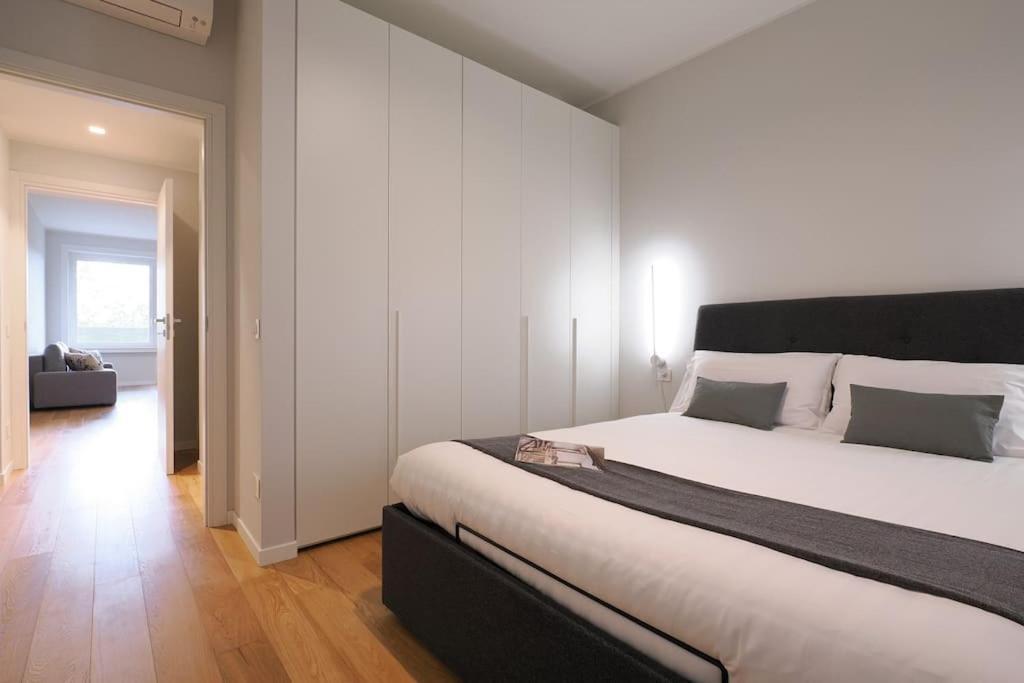 Contempora - Elvezia 8 - E43 Milan