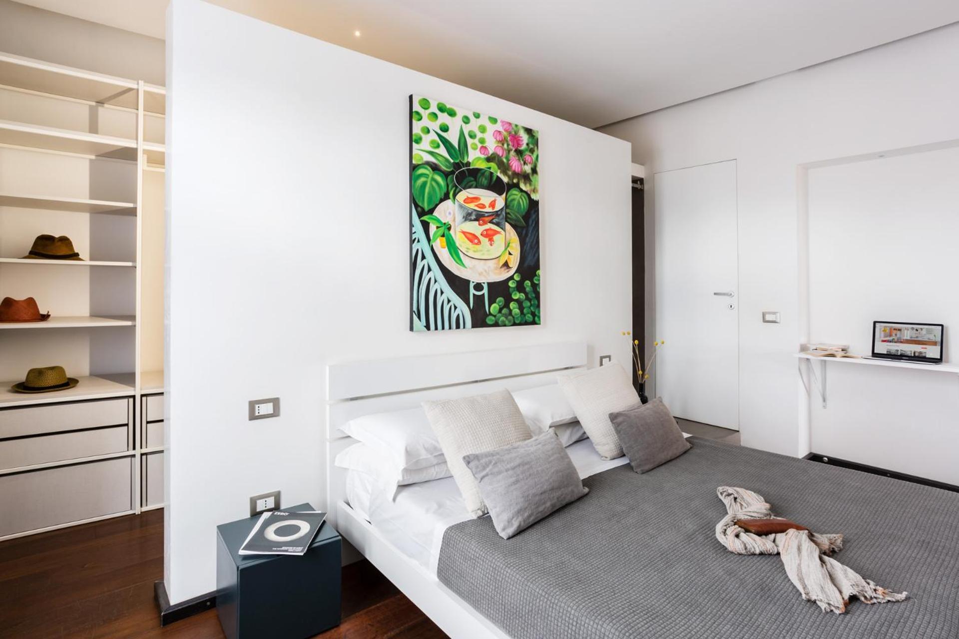 Stellar Design 2br Loft Next To Navigli & Duomo Milan
