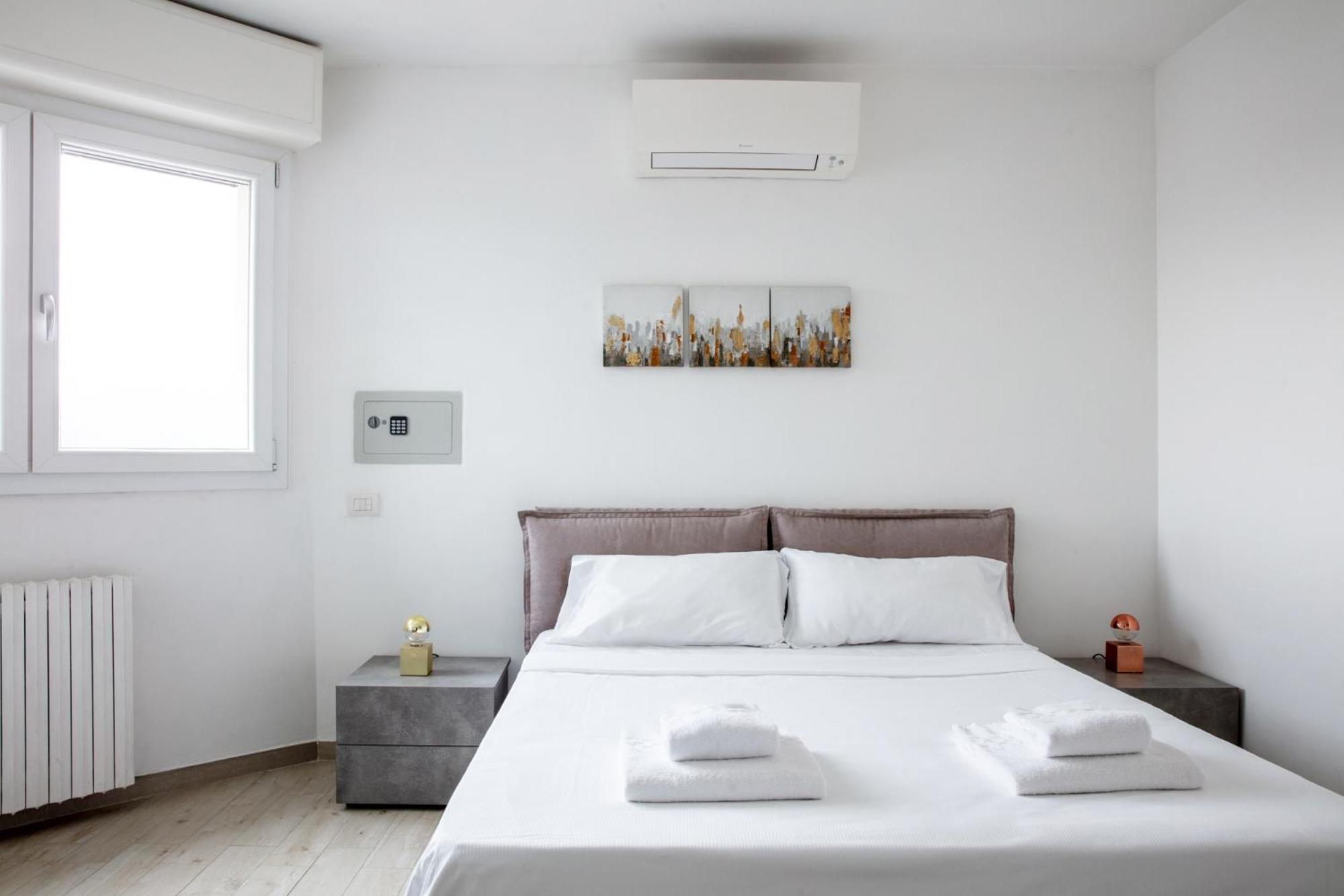 Apartment Dehomes - Porta Genova Luxury Milan