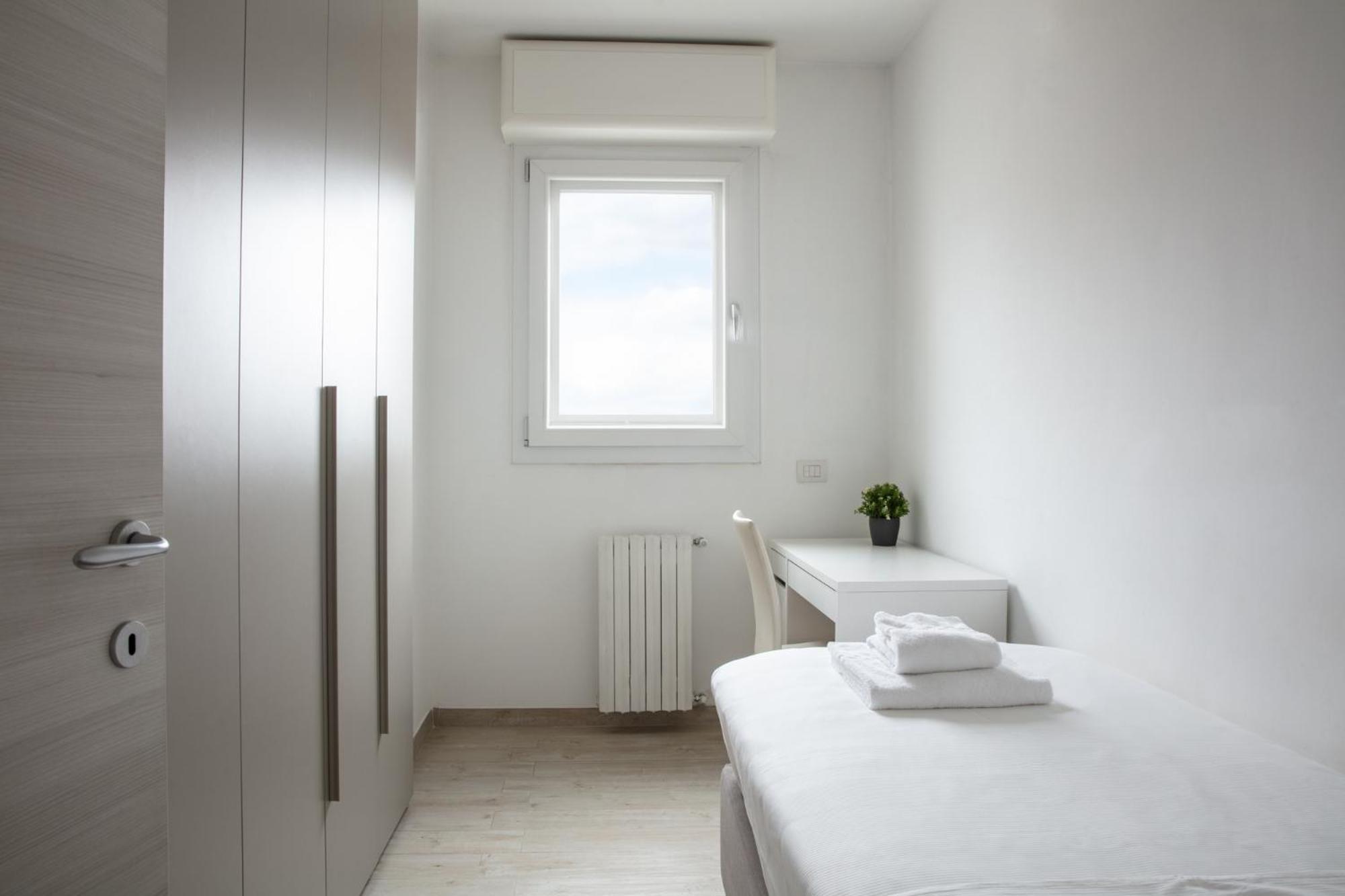 Dehomes - Porta Genova Luxury Milan