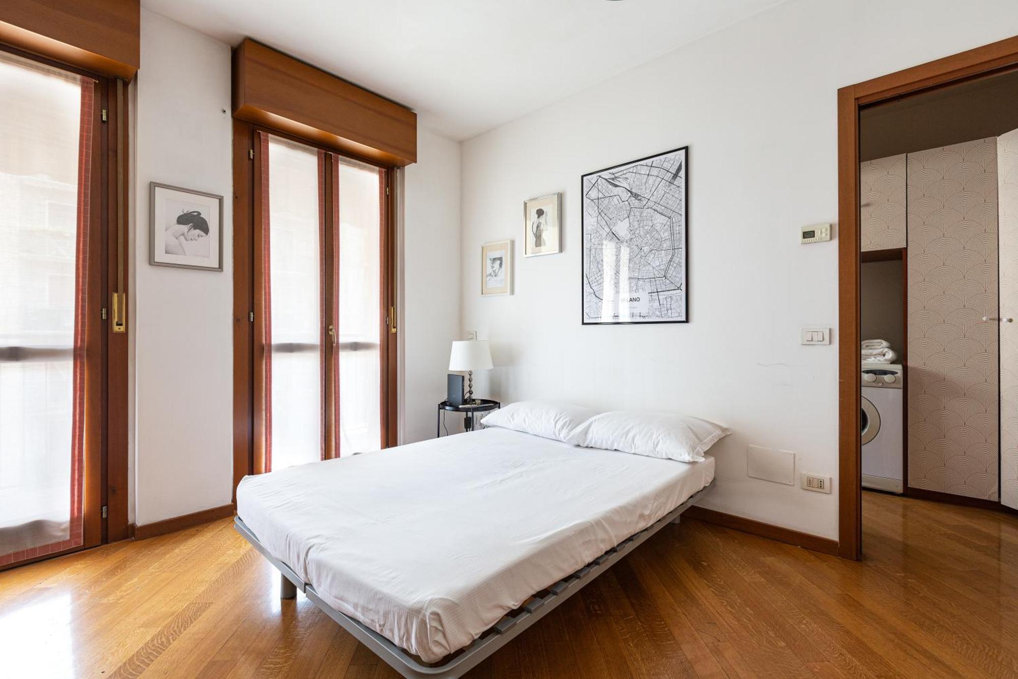 Apartment Cosy With Balcony & Private Garage