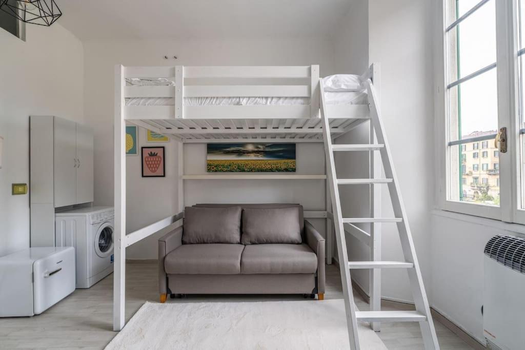 Cozy In The Center Of Apartment