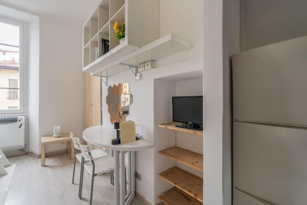Apartment Cozy In The Center Of *