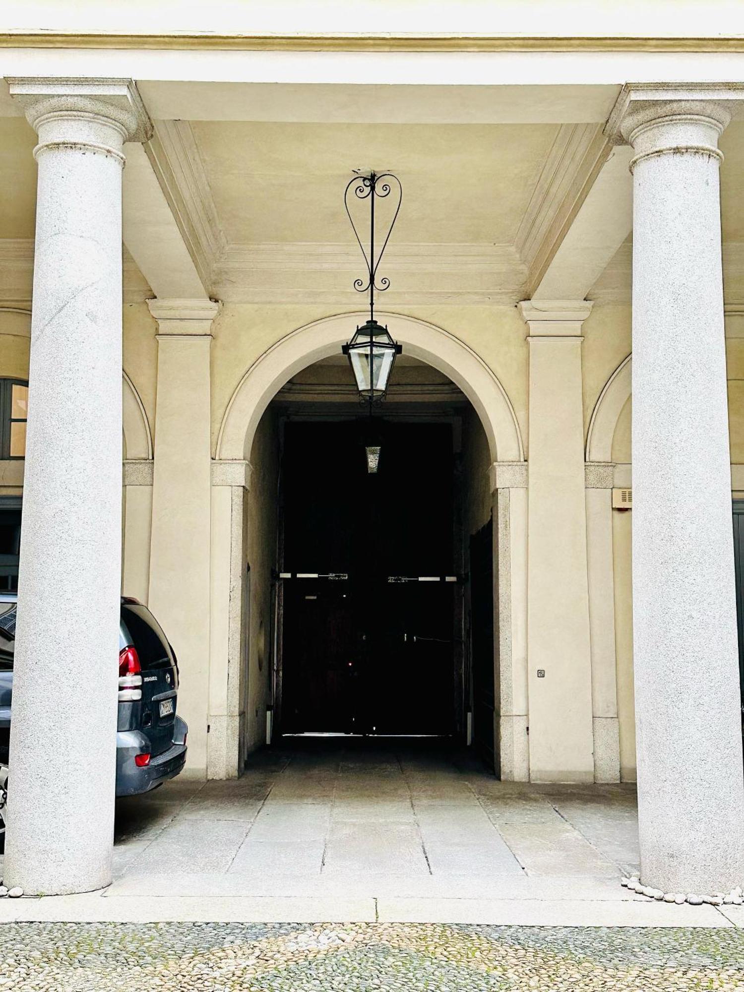 Apartment Nerino House, Elegante E Tranquillo A 5 Minuti Dal Duomo *