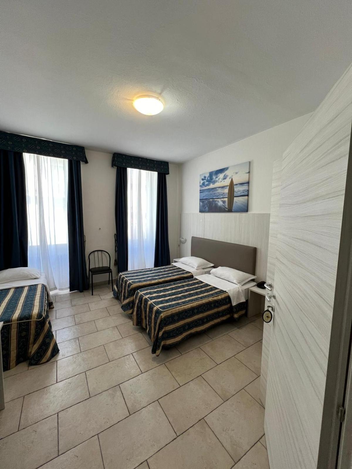 Alessander Hotel