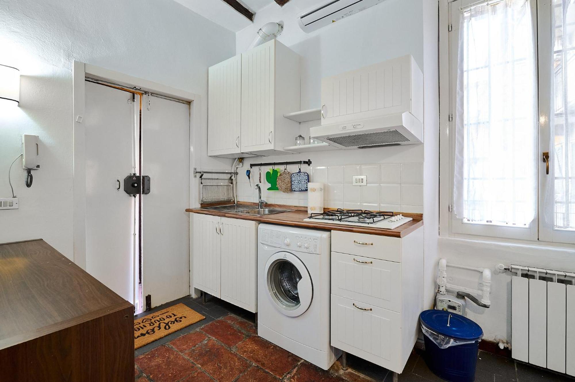 Rustic And Cozy In Navigli Apartment Milan